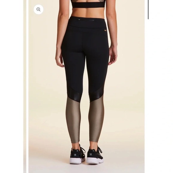 Alala Captain Ankle Tight Leggings in Black + Gold Dust Size Small - Picture 5 of 10
